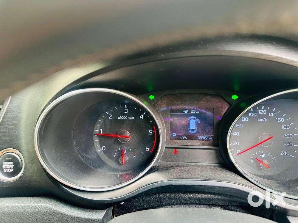 Kia Carnival Premium, 2020, Diesel