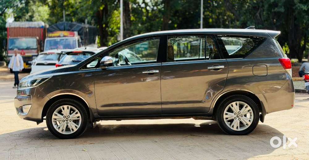 Toyota Innova Crysta 2.8z Automatic, 2016, Diesel