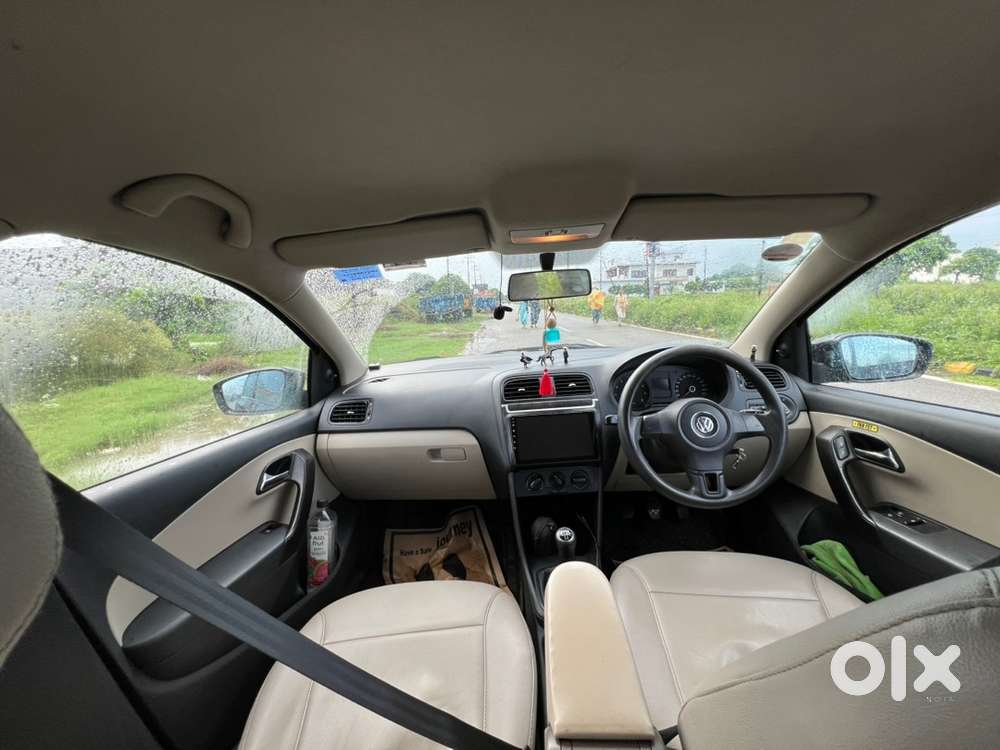 Volkswagen Polo Petrol 2011