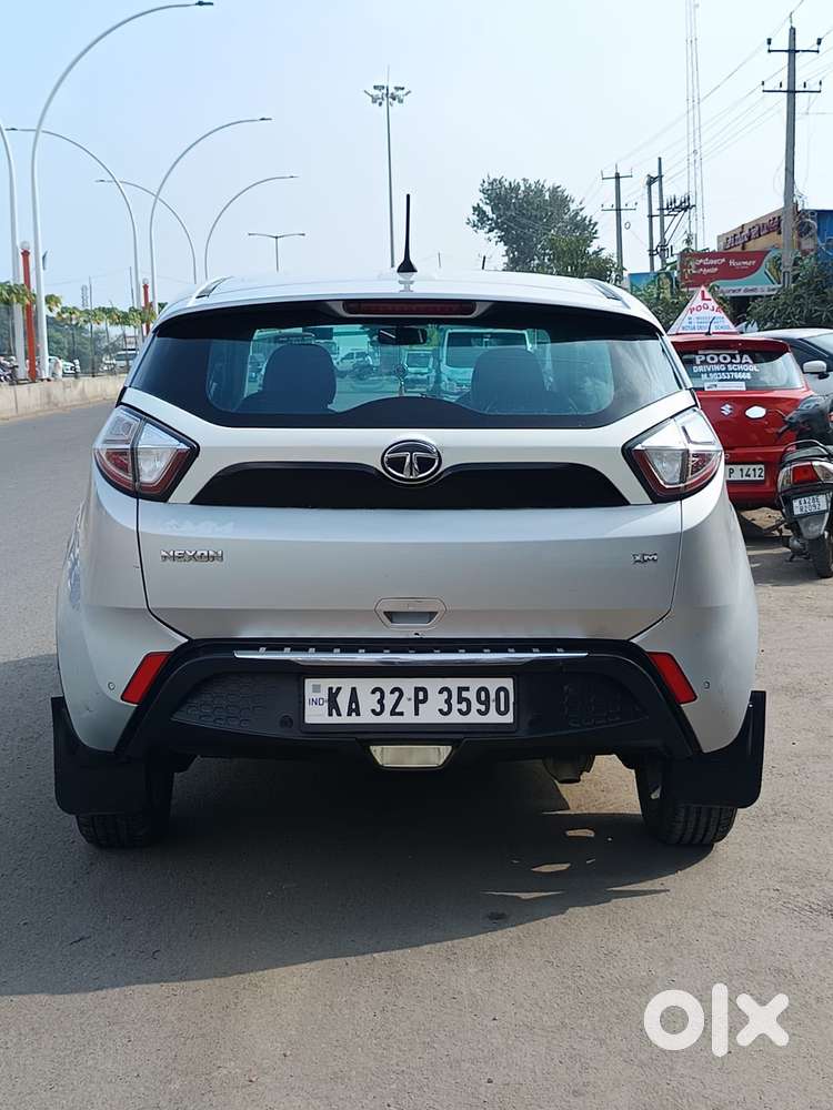 Tata Nexon 1.5 Revotorq Xm (s), 2018, Diesel