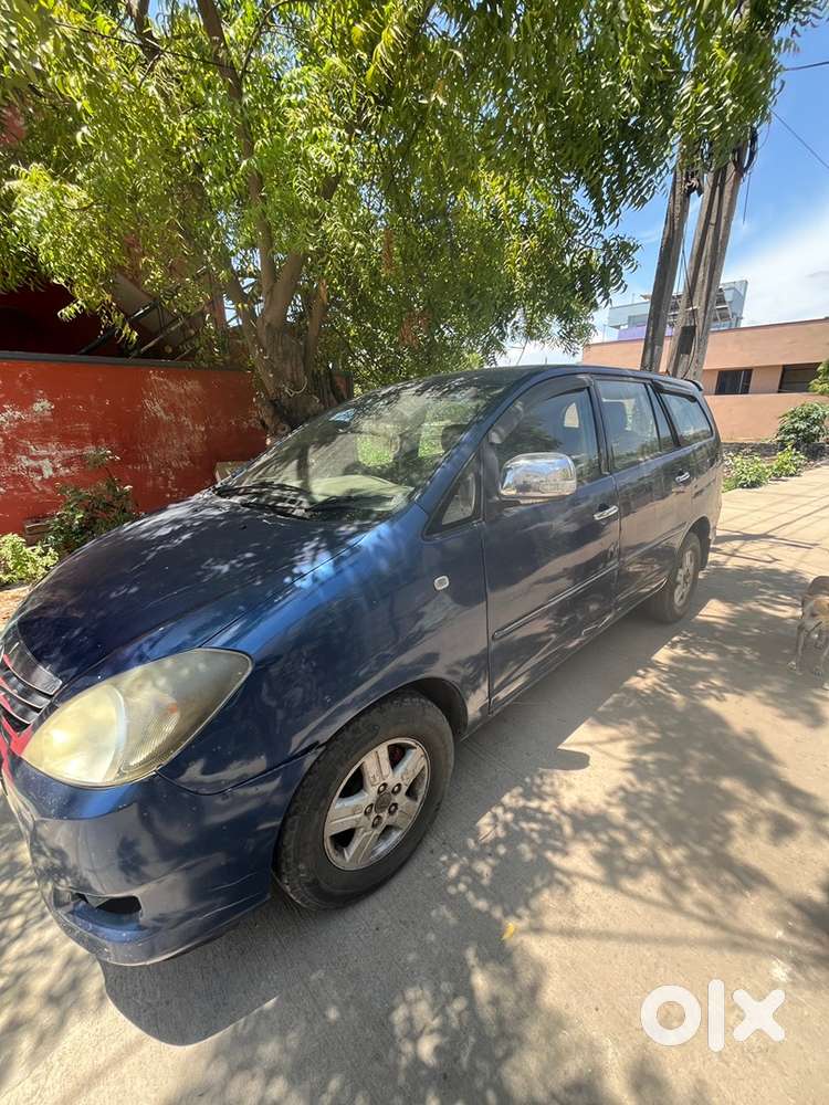Toyota Innova 2.5 V Diesel