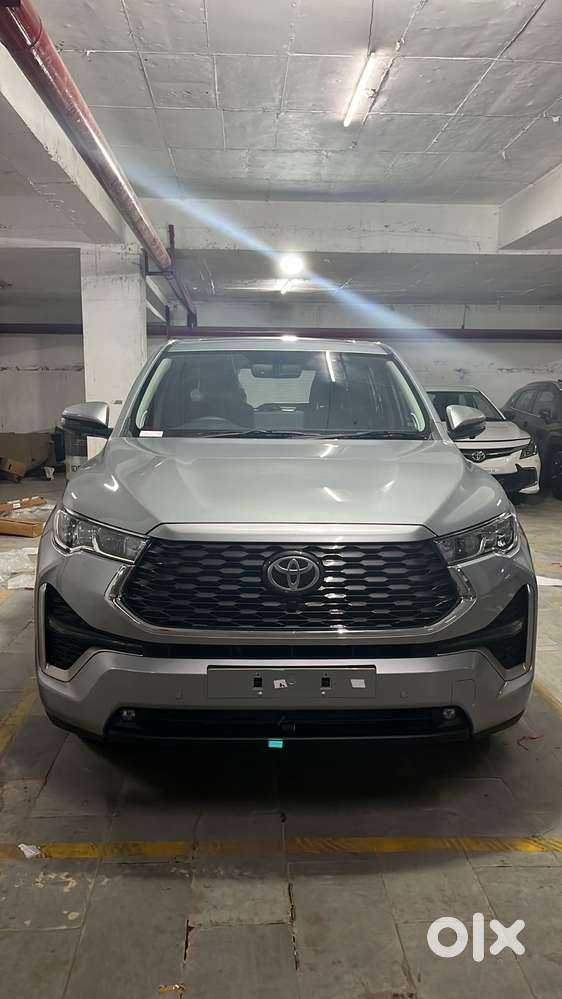 Toyota Innova Hycross 2.0 Zx Hybrid 7 Str, 2026, Petrol