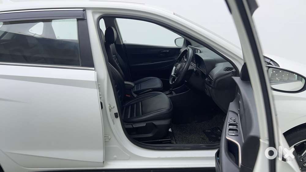 Hyundai I20 Asta (o) 1.2 Ivt, 2023, Petrol