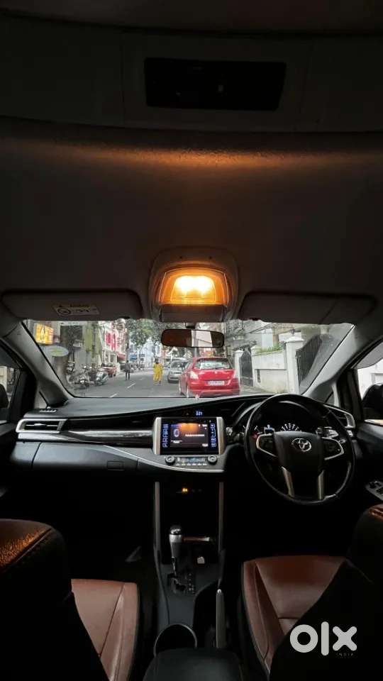 Toyota Innova Crysta 2.8 Zx At 7 Seater, 2019, Diesel