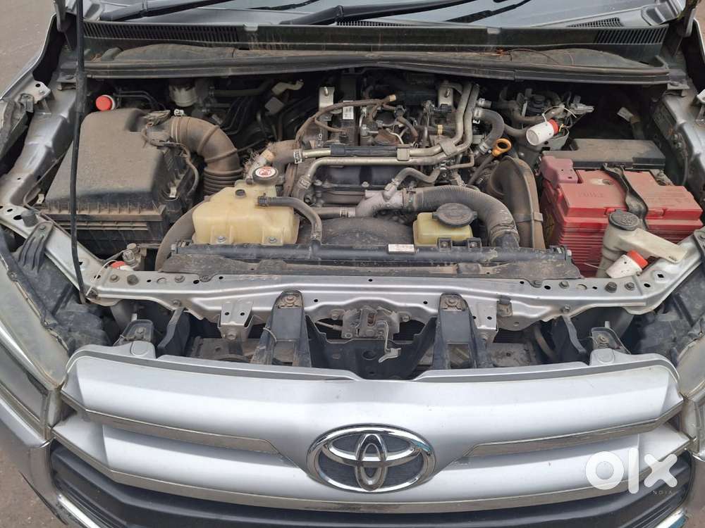 Toyota Innova Crysta 2.4 V 8 Str, 2017, Diesel
