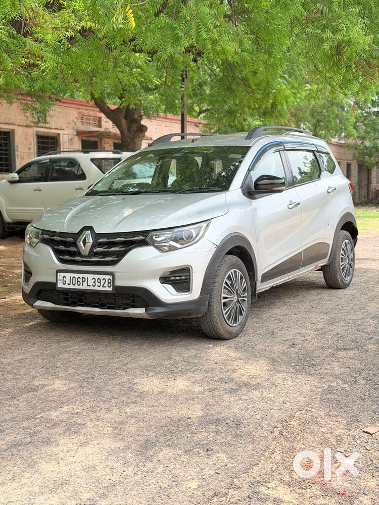 Renault Triber Rxz, 2022, Petrol