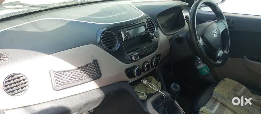 Hyundai Xcent 2016