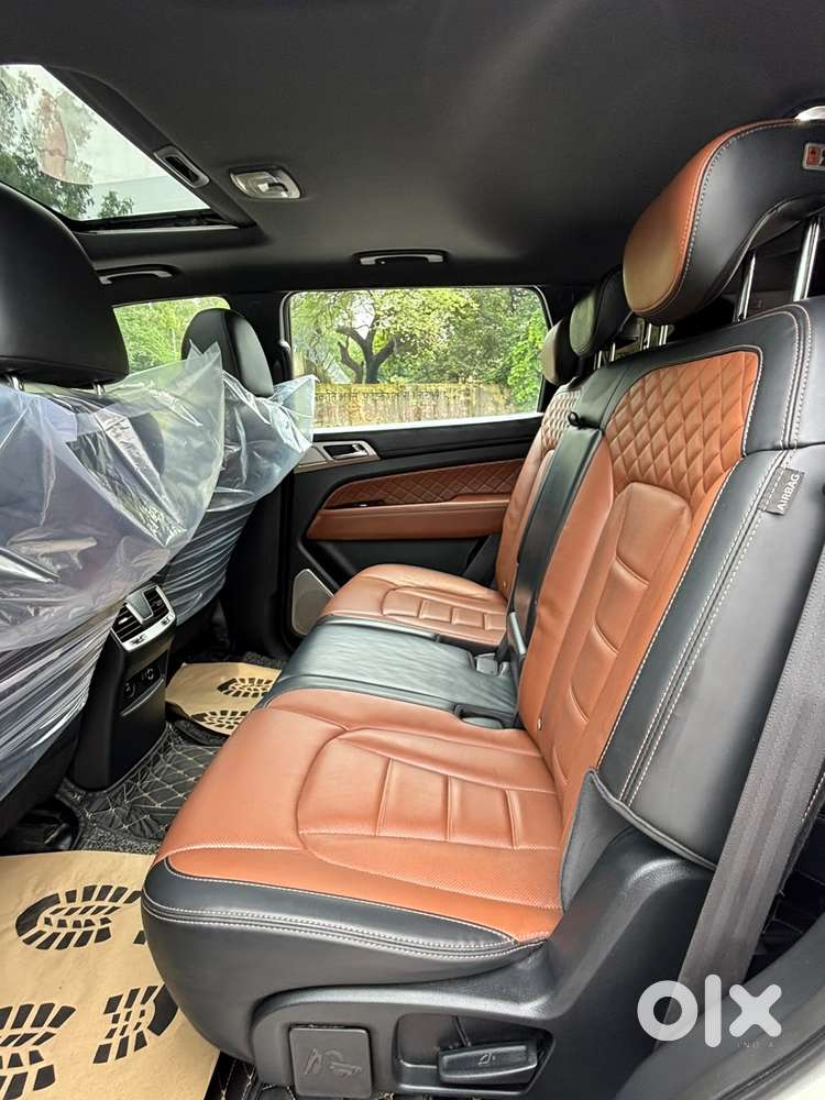Mahindra Alturas G4 4wd At, 2020, Diesel