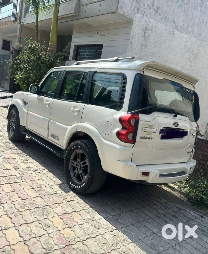 Mahindra Scorpio Diesel 2015