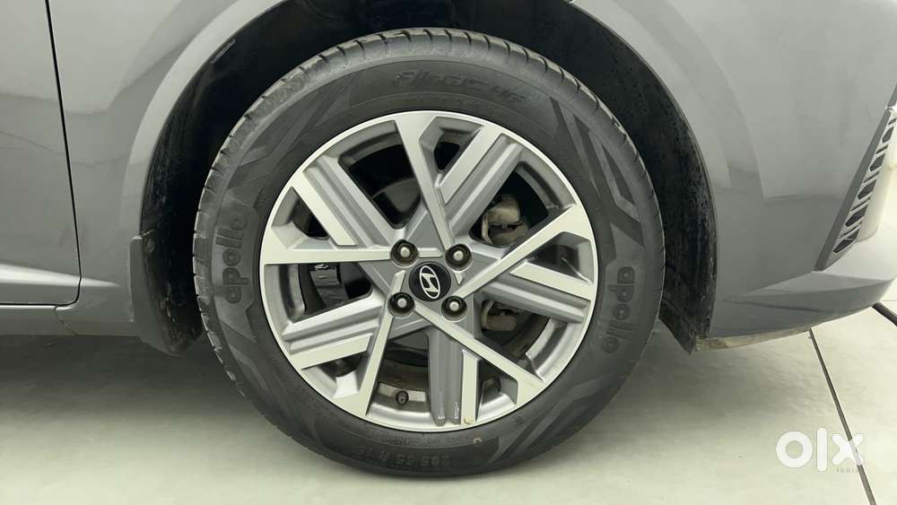 Hyundai Verna 1.5 Sx (o) Vtvt Ivt, 2023, Petrol
