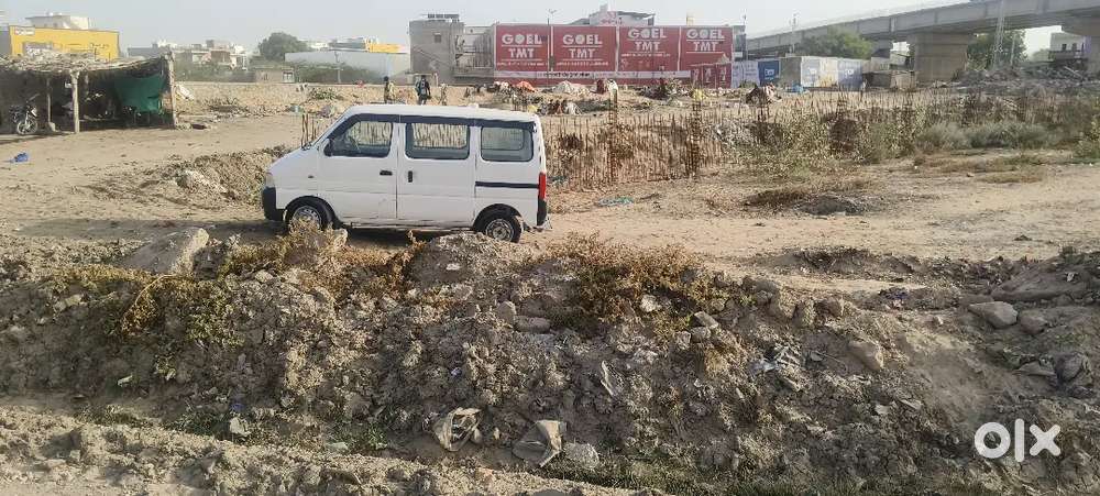 Maruti Suzuki Eeco 2015 Petrol 100000 Km Driven