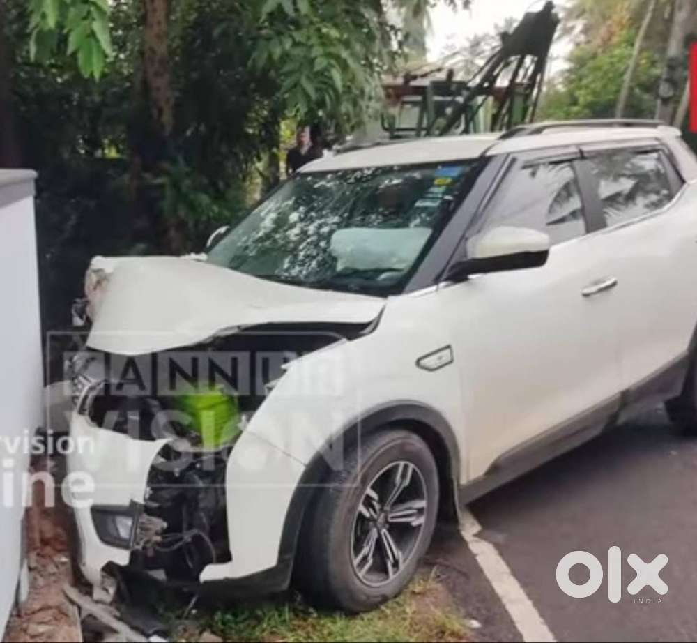 Mahindra Xuv300 2020 Car In Accident Damaged Condition