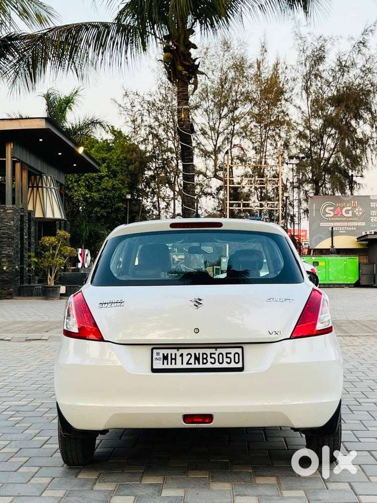 Maruti Suzuki Swift Vxi, 2016, Petrol
