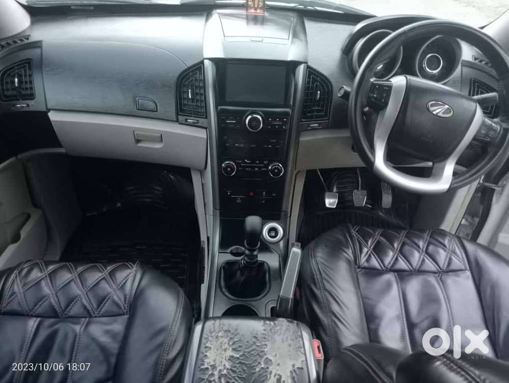 Mahindra Xuv500 2016 Diesel 140000 Km Driven