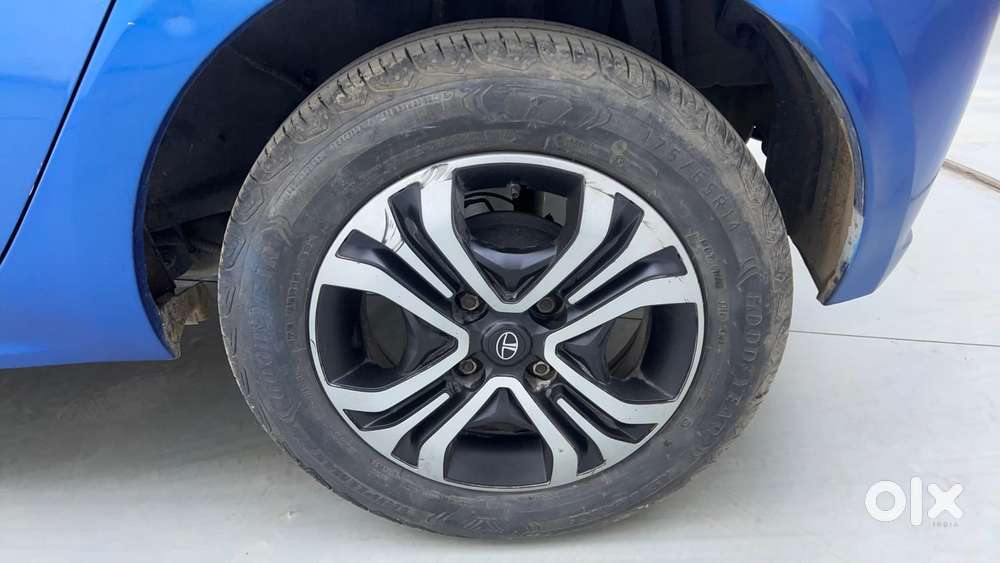 Tata Tiago 1.2 Revotron Xt Option, 2024, Petrol