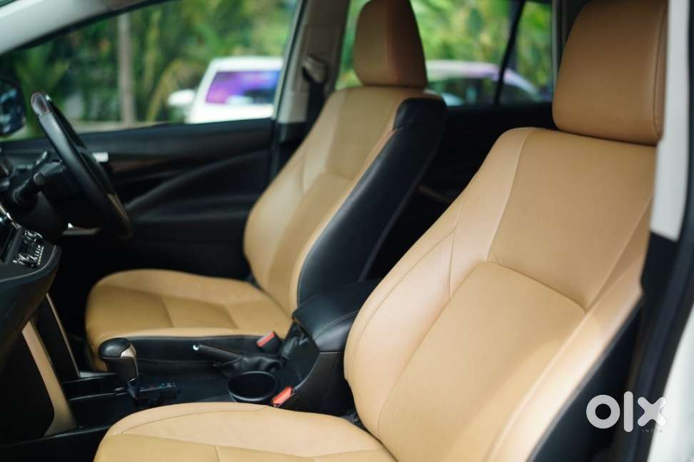 Toyota Innova Crysta 2.4 Z 7 Str, 2022