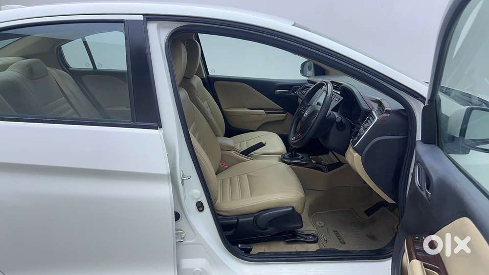 Honda City 1.5 V 4th Gen I-vtec Mt, 2023, Petrol