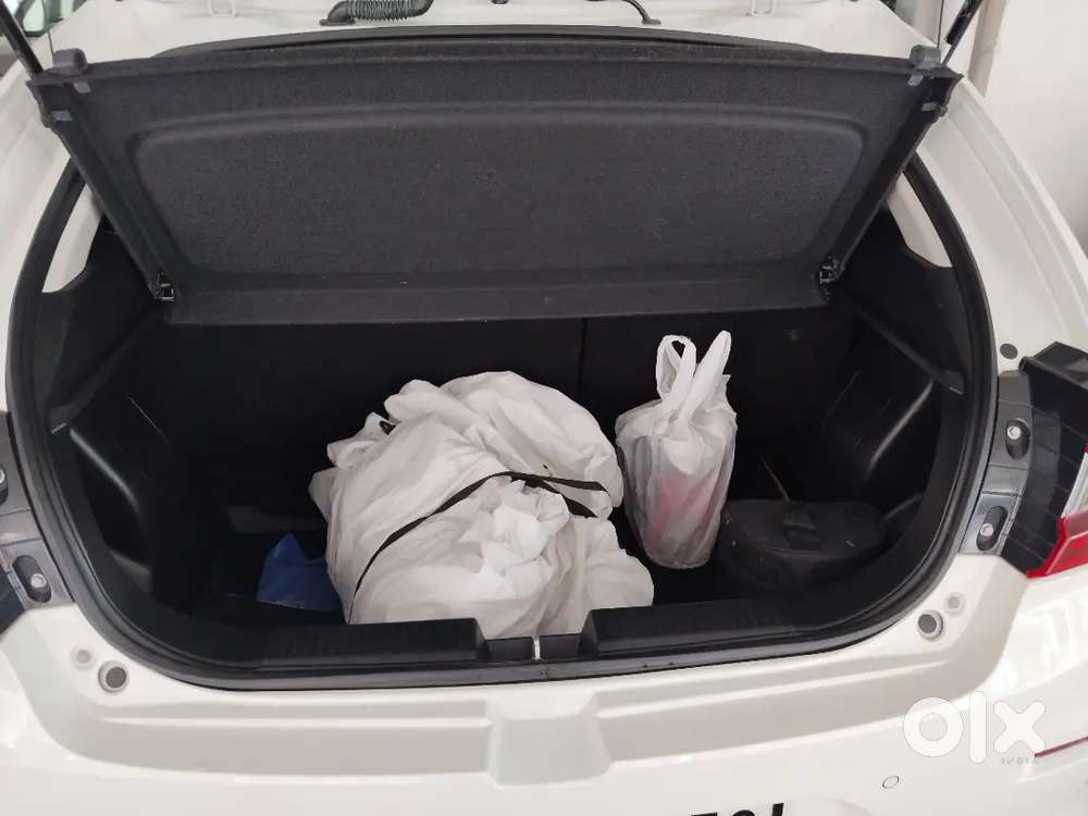 Maruti Suzuki Baleno 1.2 Zeta 2024