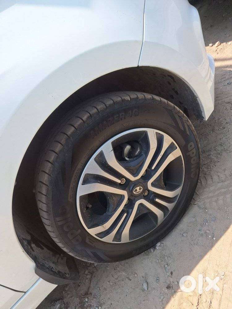 Tata Tiago 1.2 Revotron Xt (o), 2024, Petrol