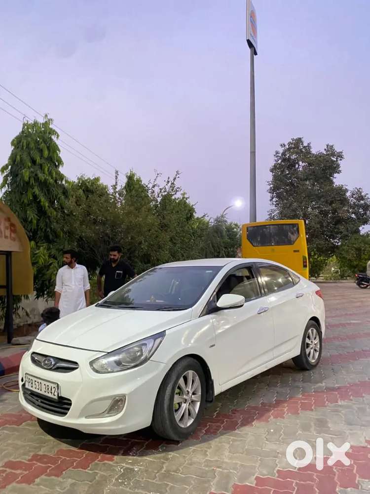 Hyundai Verna Sx Crdi 2012 Year
