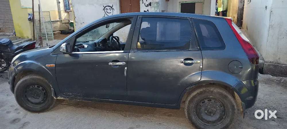Ford Figo 2011 Diesel 140000 Km Driven