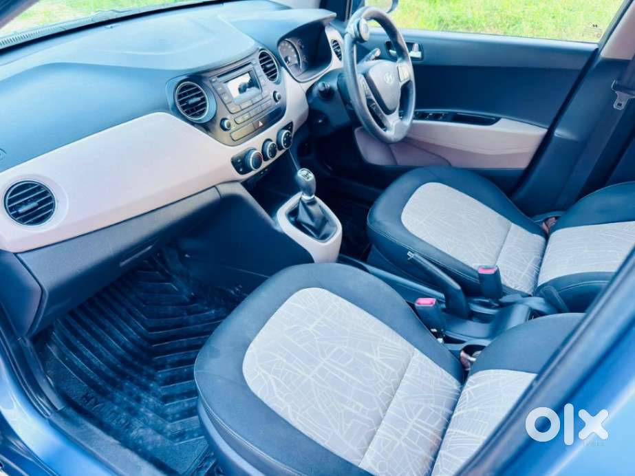 Hyundai Grand I10 Nios Sportz, 2016, Petrol