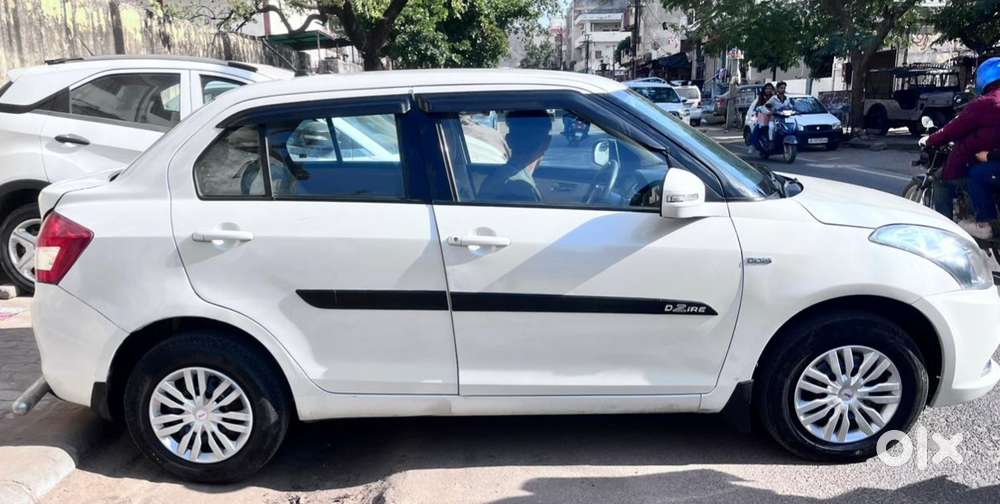 Maruti Suzuki Swift Dzire Vdi Optional, 2015, Diesel