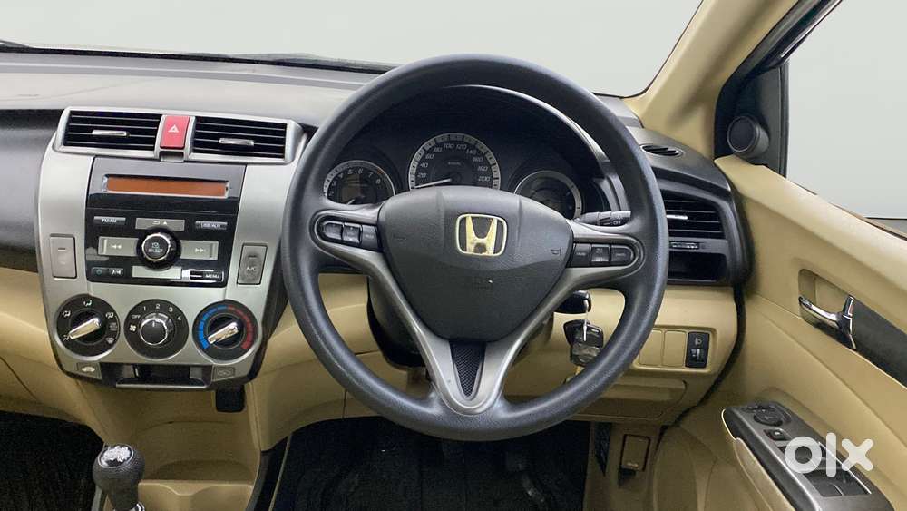 Honda City V Mt, 2013, Petrol