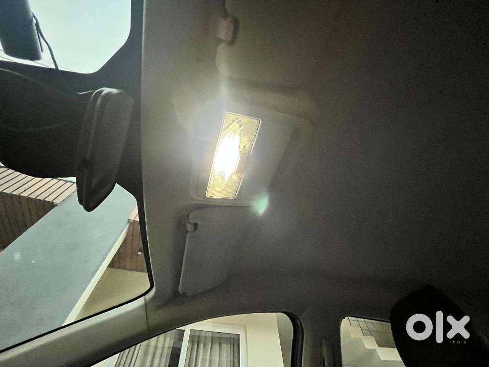 Selling My 2022 Tata Altroz Xza+ Dca – Top Model Automatic (petrol).