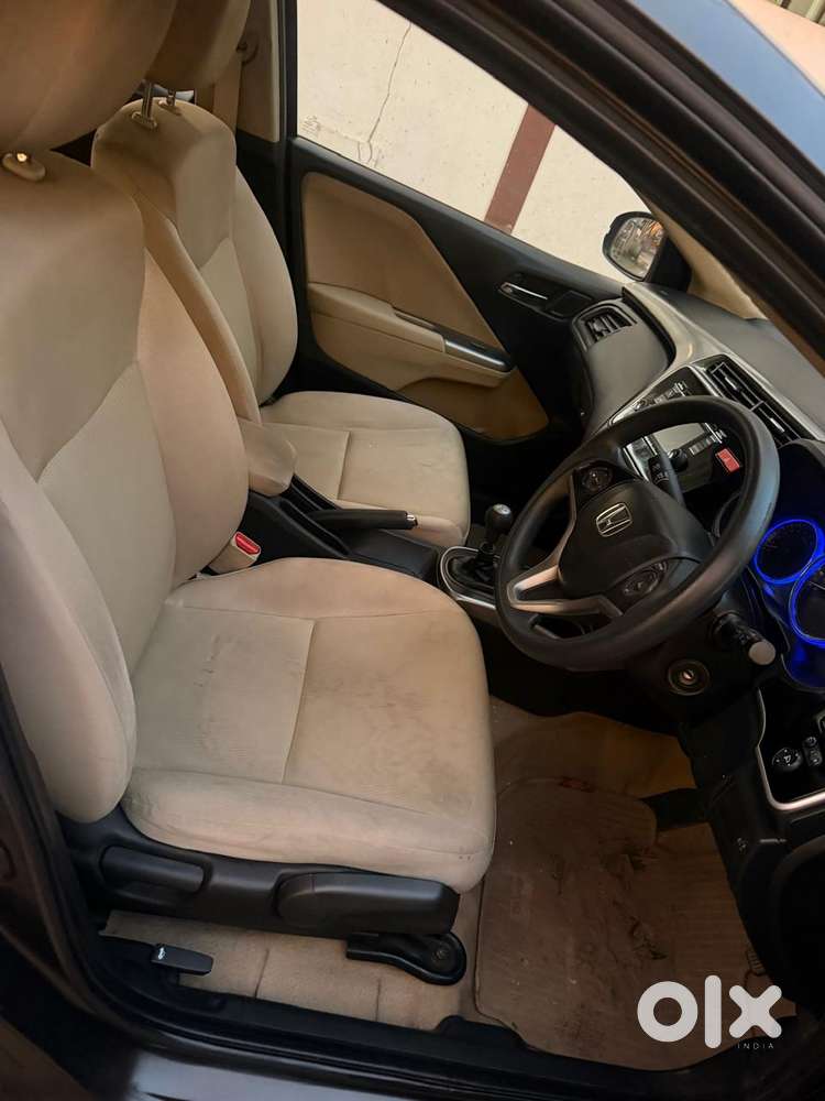 Honda City V Mt, 2015, Petrol