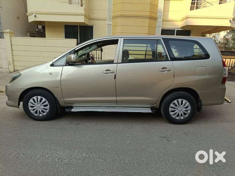 Toyota Innova 2.5 Gx 7 Str Bs-iii, 2009, Diesel