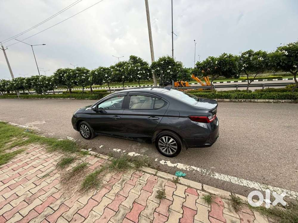 Honda City 2024 Petrol Well Maintained Showroom Condition