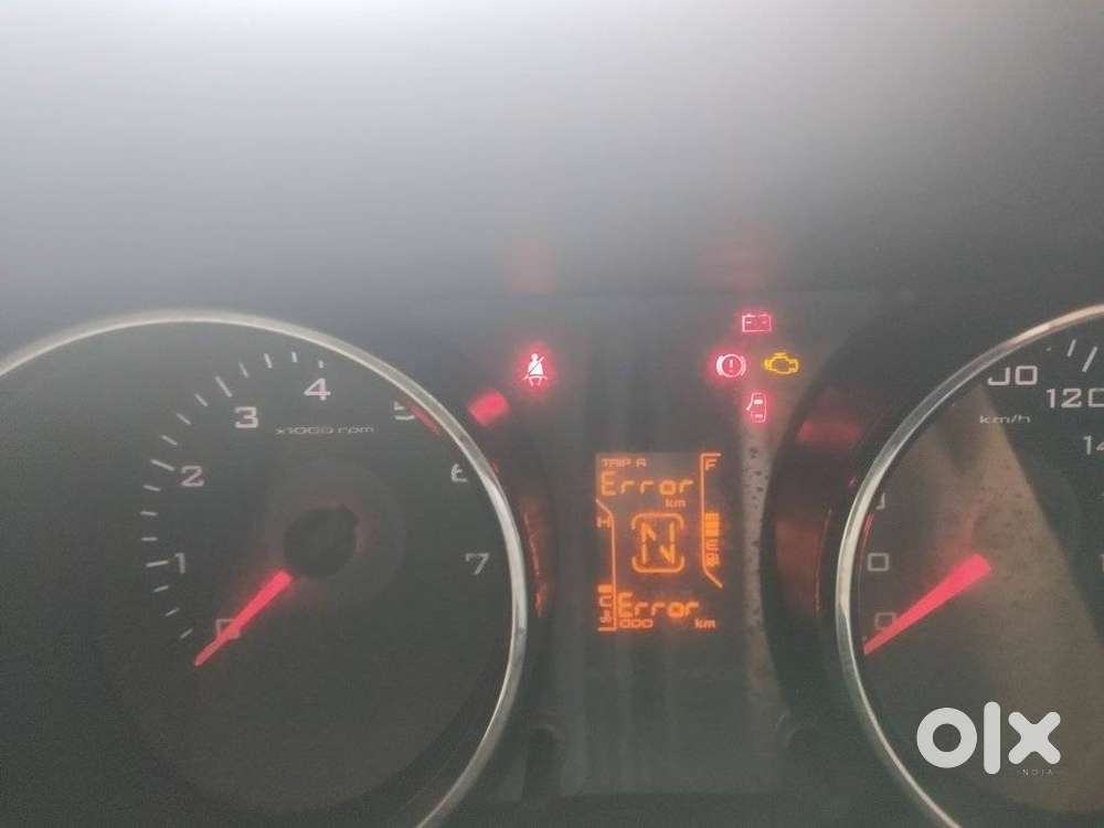 Mahindra Tuv 300 Mhawk100 T8, 2016, Diesel