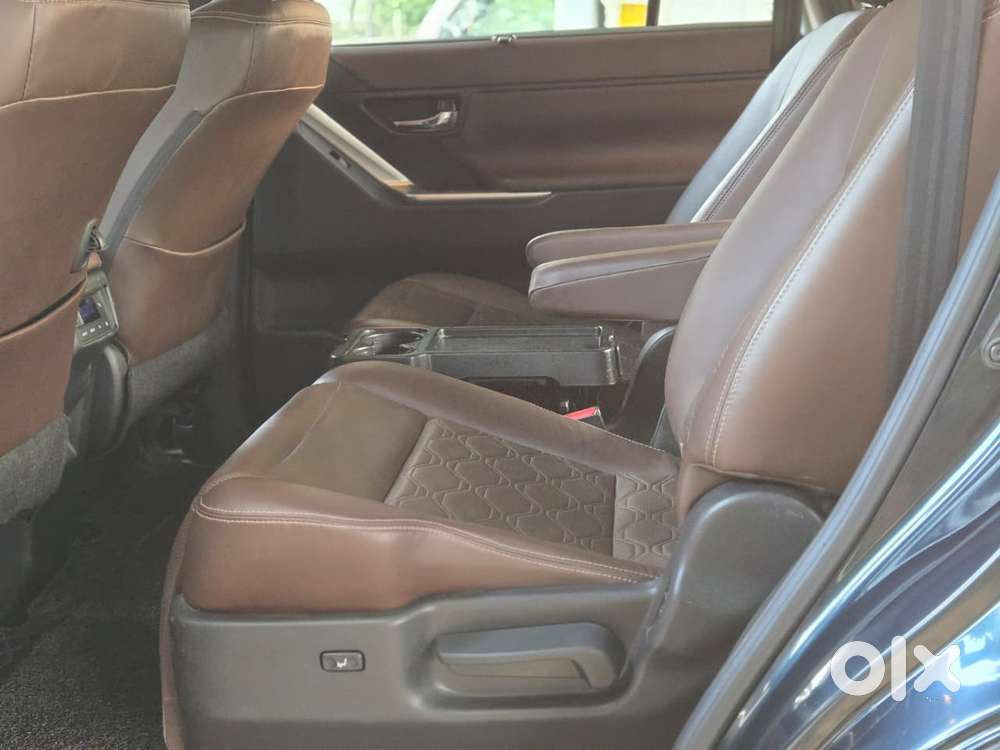 Toyota Innova Hycross 2.0 Zx (o) Hybrid 7 Str, 2023, Cng & Hybrids