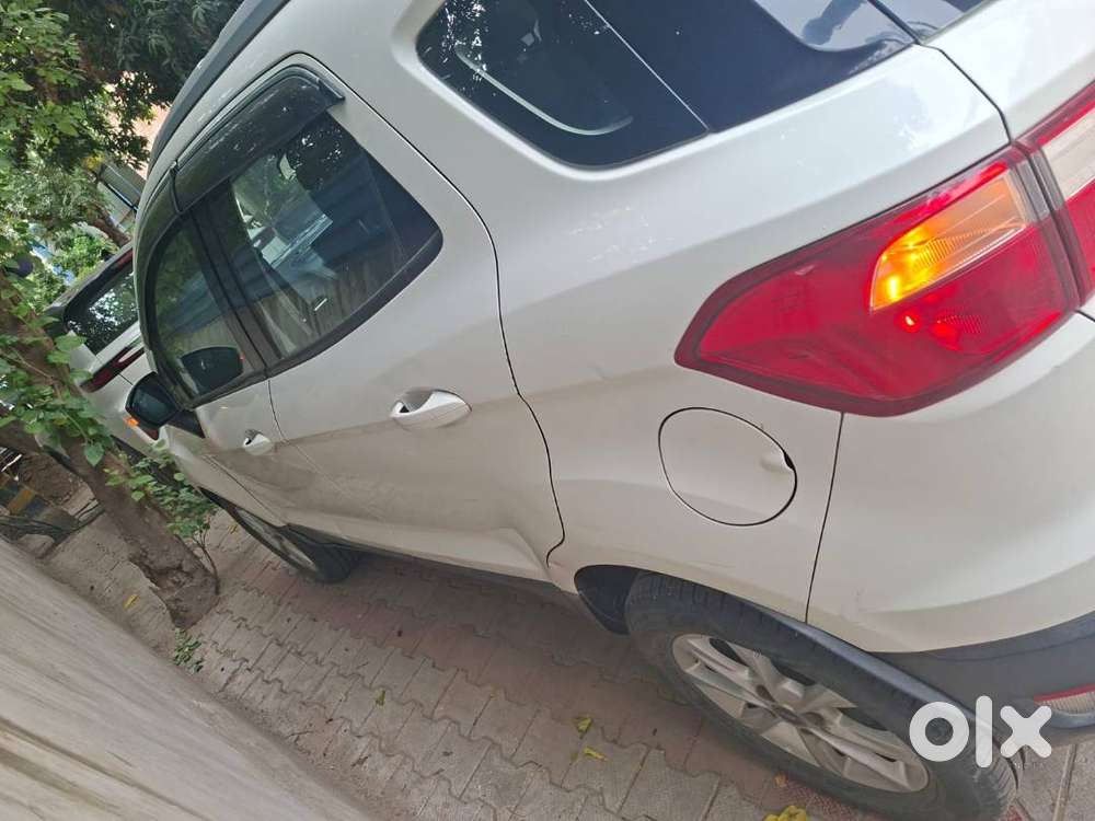 2018 Petrol Ford Eco Sport 79k Km