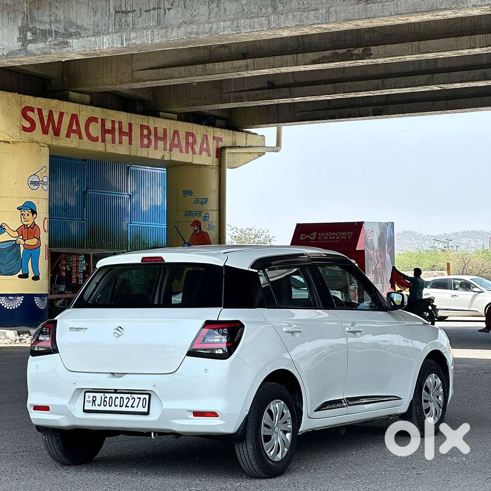 Maruti Suzuki New-gen Swift Vxi, 2025, Petrol