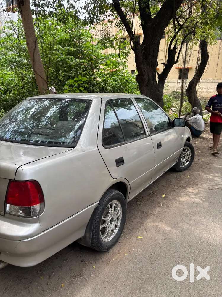 Maruti Suzuki Esteem 2004