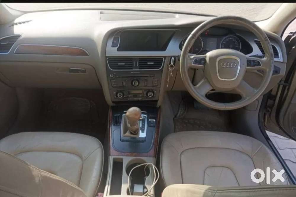 Audi A4, 2010, Petrol