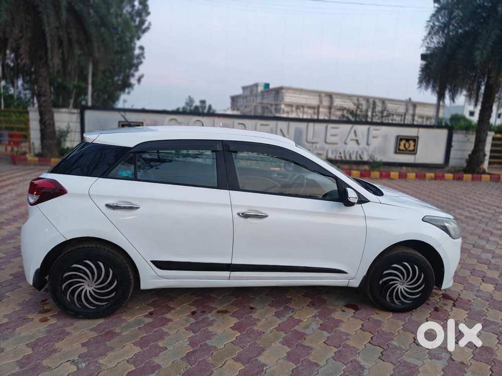 Hyundai I20 Sportz 1.2 Vtvt, 2017, Petrol