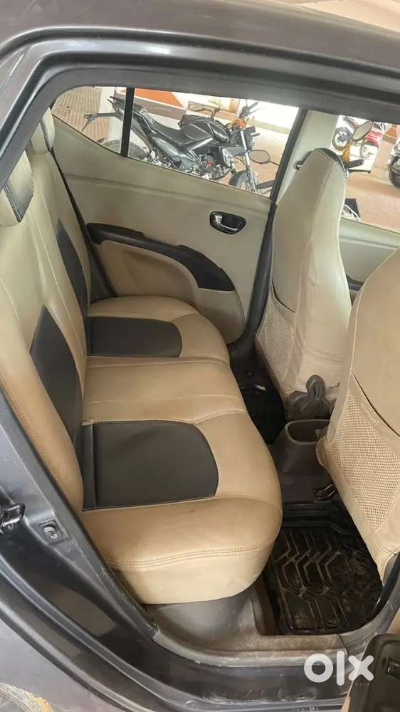 Hyundai I10 Sportz Petrol 2011