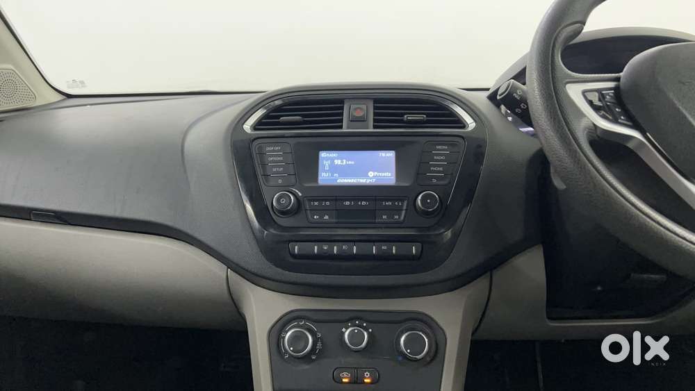 Tata Tiago 1.2 Revotron Xz Wo Alloy, 2017, Petrol
