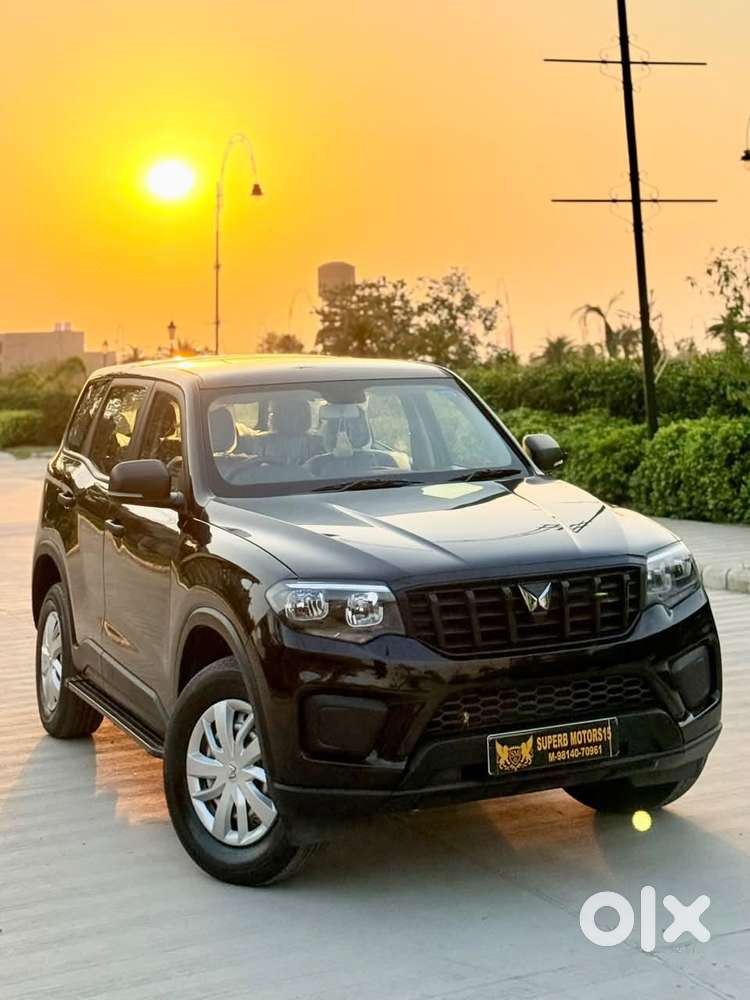 Mahindra Scorpio N Z2 Petrol Mt 7 Str, 2026, Petrol