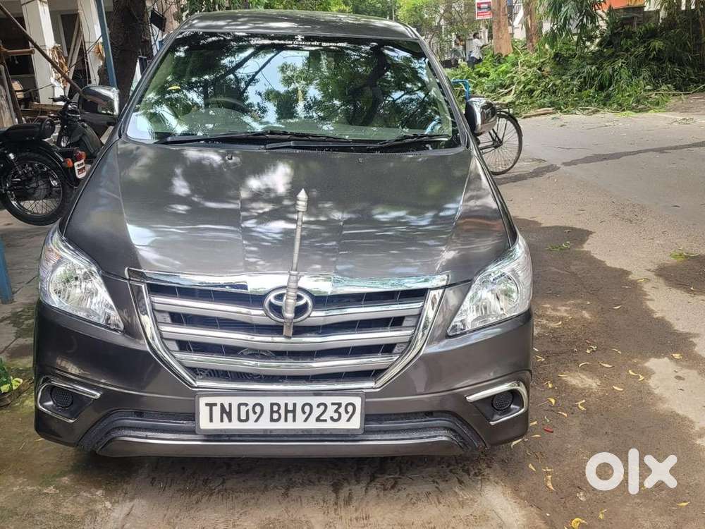 Toyota Innova 2011 Diesel Well Maintained