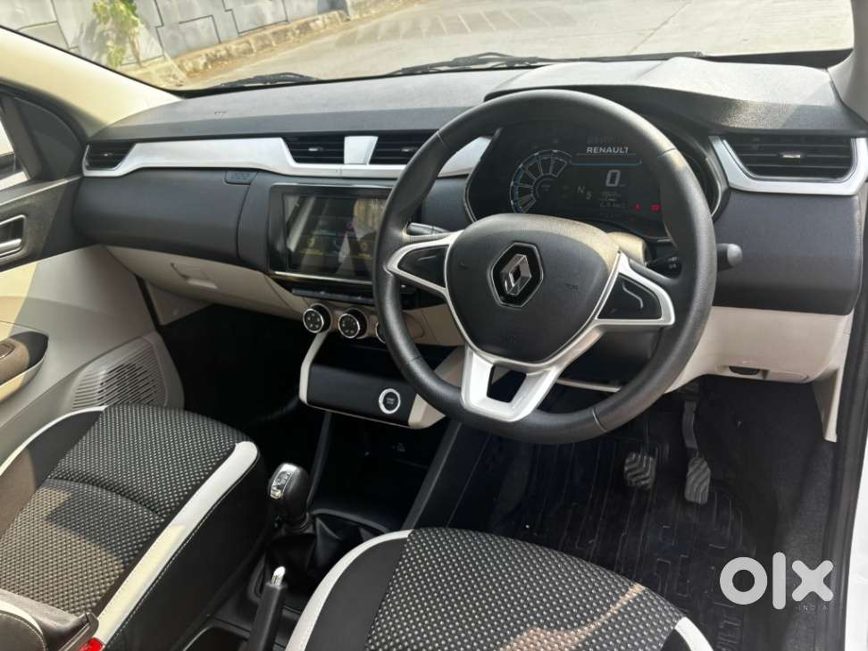 Renault Triber Rxz, 2020, Petrol