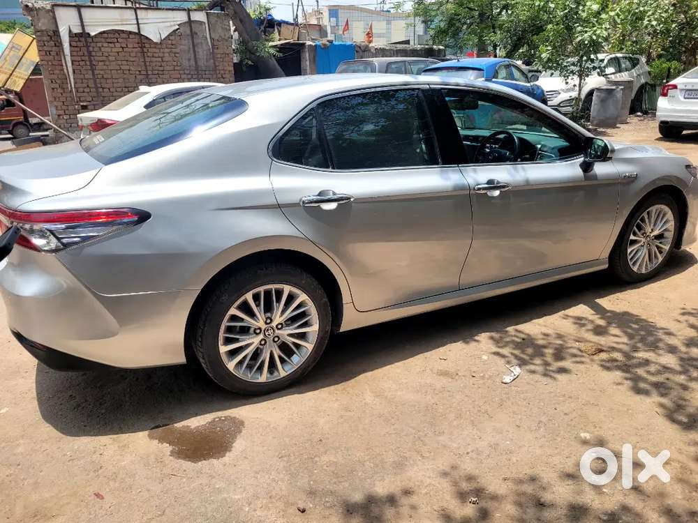 Toyota Camry Hybrid 2021