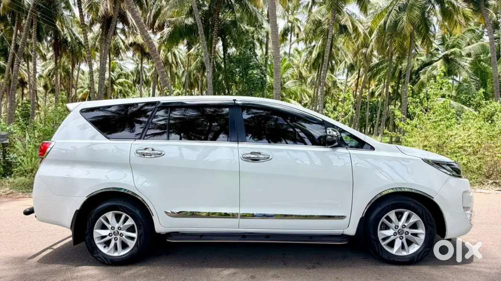 Toyota Innova Crysta 2019
