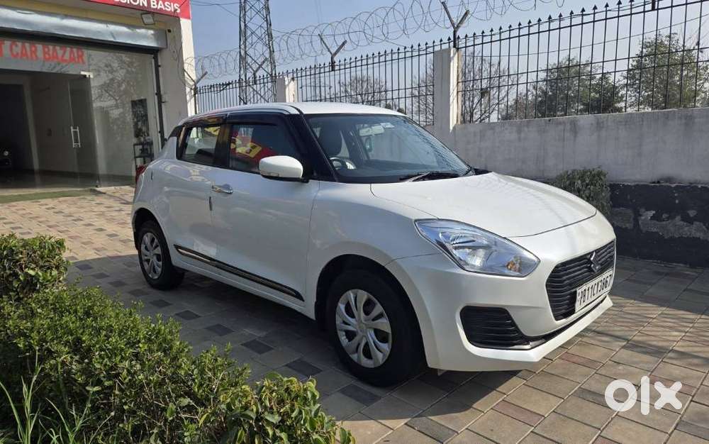 Maruti Suzuki Swift 2018 Vxi, 2021, Petrol