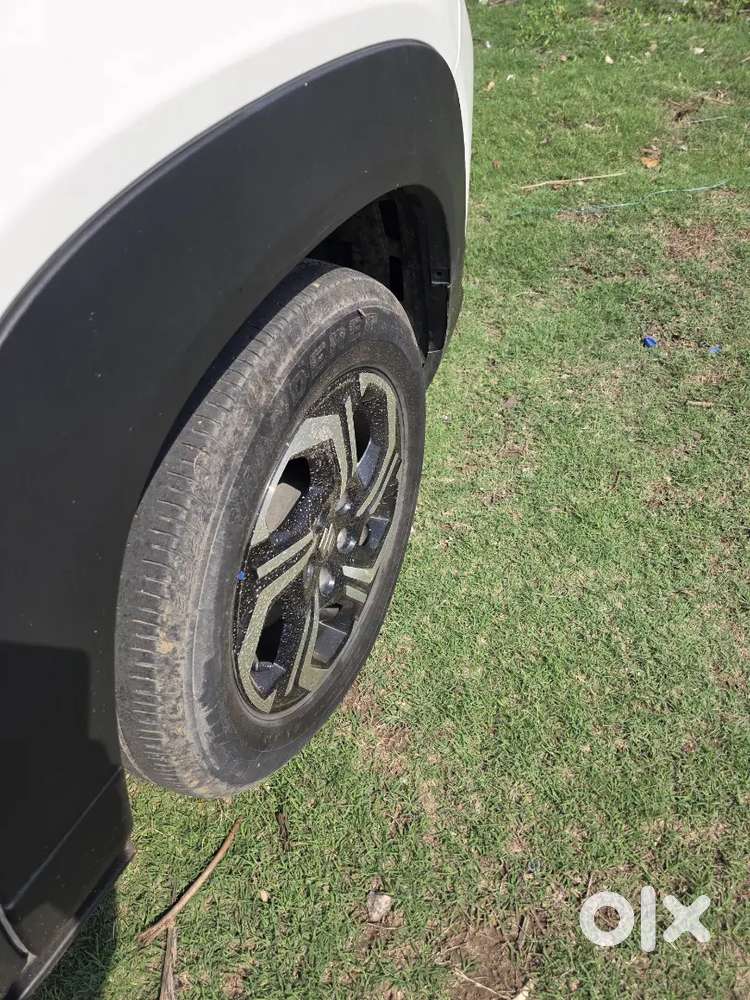 Jh01fn3452 New Breza Smart Hybrid Zxi+ Sunroof 2024 Mannual