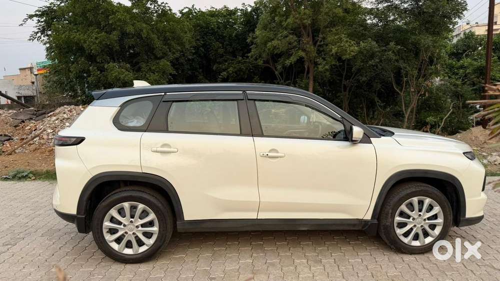 Maruti Suzuki Grand Vitara 2024 Petrol Good Condition