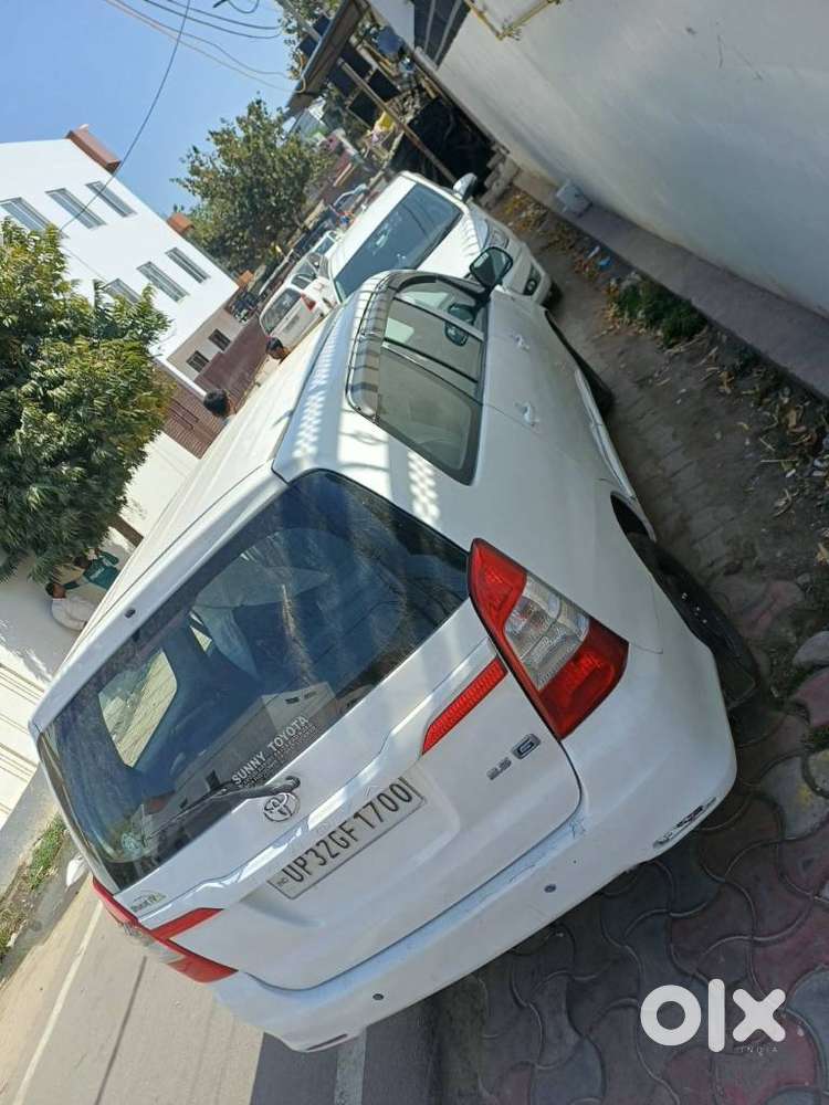 Toyota Innova 2.5 G (diesel) 7 Seater, 2015